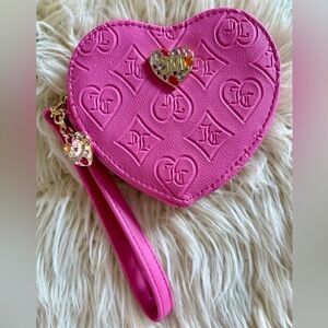 Juicy Couture Heart Shaped Wristlet Pink NEW Barbiecore Y2K Bejeweled Wallet